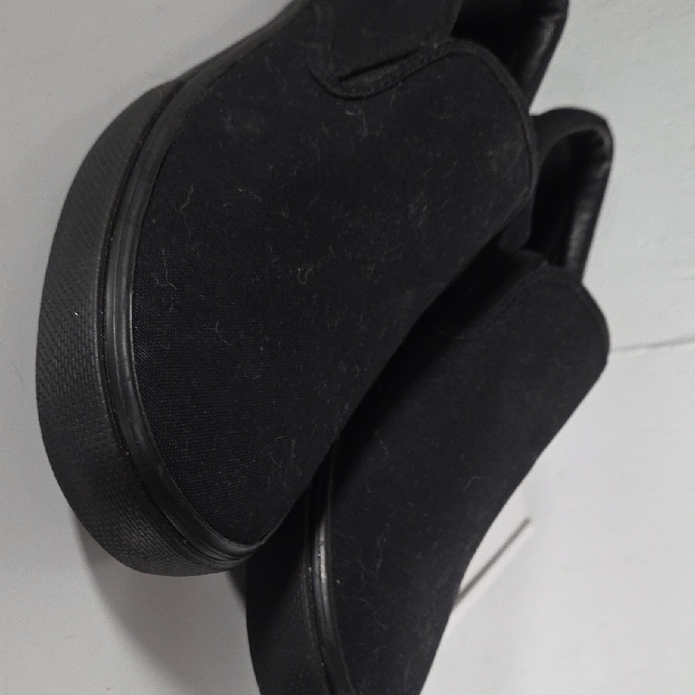 No Boundaries Black Slip-On Shoes